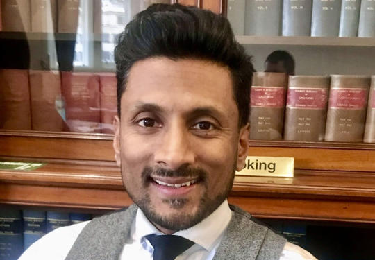 Dr Roni Saha