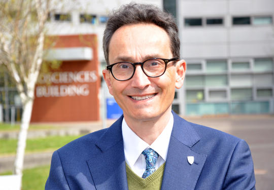 Tom Solomon (1)